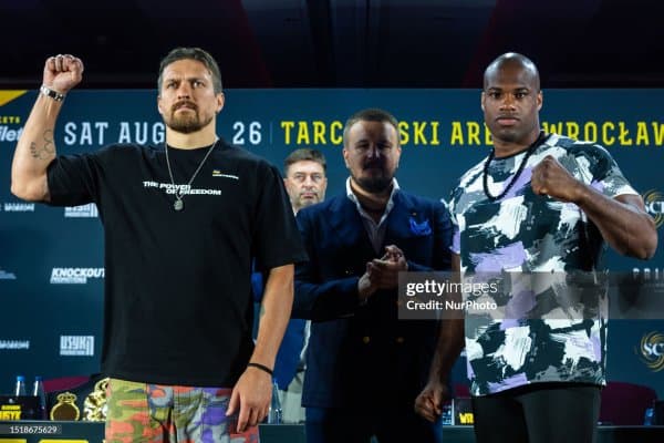 Дюбуа - Усик жангини яна бир бор кўришимиз мумкин!