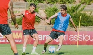 Шомуродов Моуриньо қўл остида машғулотларни давом эттирмоқда (Фото)