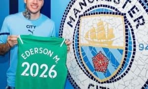 "Манчестер Сити" яна бир футболчи билан янги шартнома имзолади