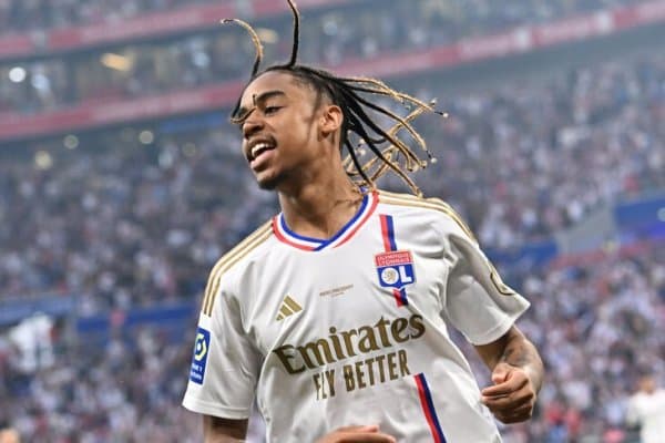 “Челси” суперталант учун тўрт юлдузини бермоқчи