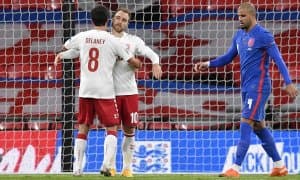 Миллатлар Лигаси. Англия ўз уйида таслим этилди