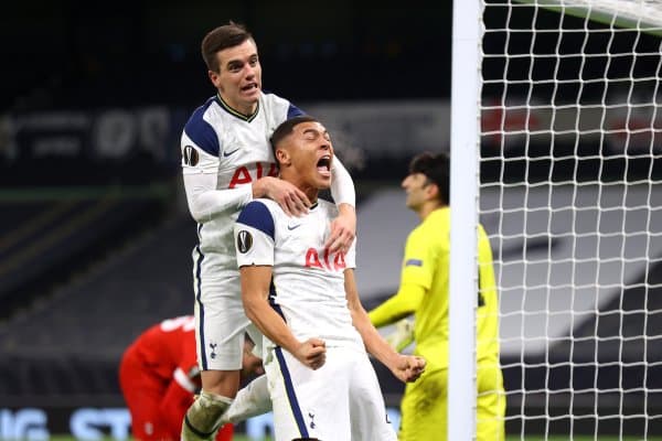 "Тоттенхэм" 1-ўрин билан кейинги босқичга йўл олди!