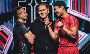 Одилхонга ютқазган Эркебулан эронлик рақибини бир мушт билан йиқитди