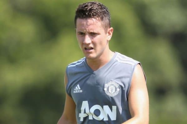 "Манчестер Юнайтед" Эррера билан келиша олмаяпти