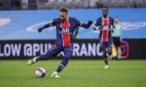 ПСЖ 10 киши бўлиб қолган рақибини ишончли ҳисобда мағлуб этиб, 3-ўринда қолди!