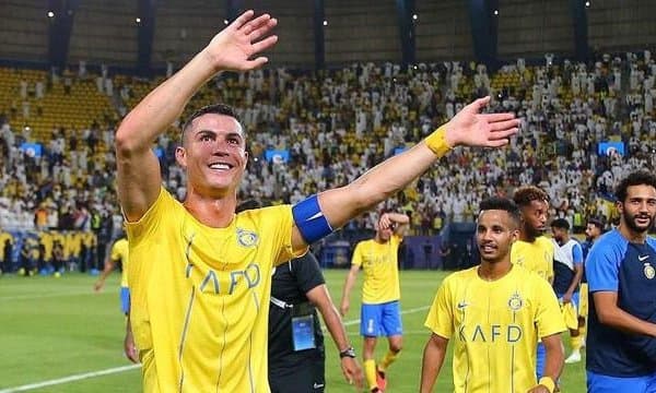 Роналдунинг гапи ўтмади