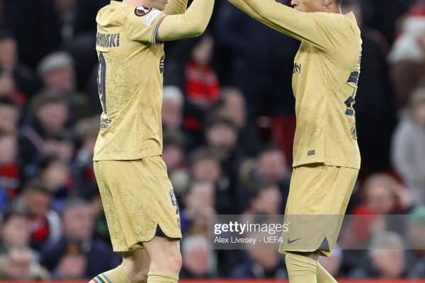 Бунақаси бўлмаган! "Барселона" футболчиси музлатгични тепиб, жароҳат олди