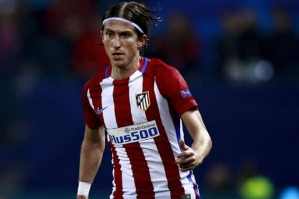 "Атлетико" ҳимоячиси ПСЖга ўтишни истамоқда