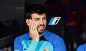 Пике телефонга анқайиб, икки метрли чуқурга тушиб кетди (фото)