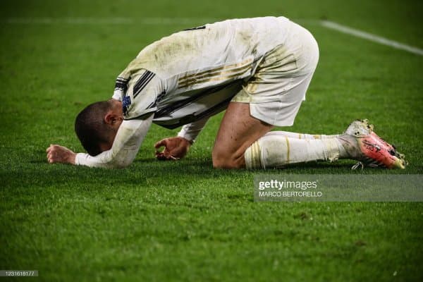 ЕЧЛ. Чорак финалнинг илк иштирокчилари маълум, Роналду турнирни эрта тарк этди...