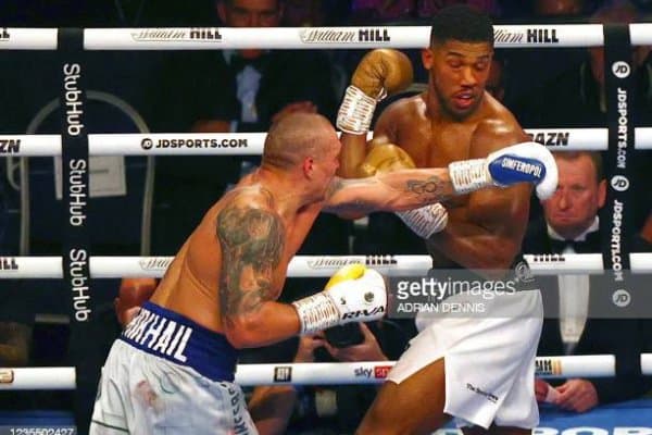 Александр Усик Жошуага мастер класс ўтиб берди (видео) 