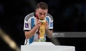 Жаҳон чемпиони "Ливерпуль"га ўтмоқда