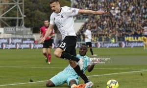 А Серия. Шомуордов захирадан майдонга тушган учрашувда "Специя" дуранг ўйнади 