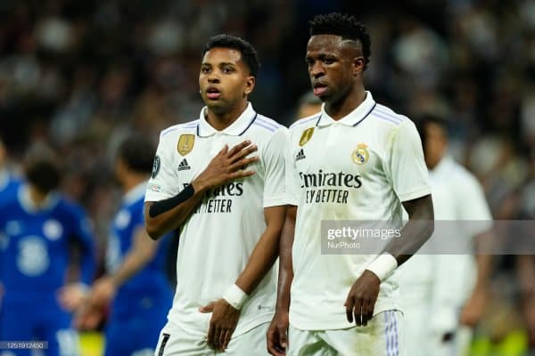 Расман! Винисиус ва Родриго ўз рақамини ўзгартирди