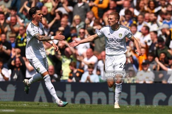 "Рома" яна бир "Лидс" ҳимоячисини ўз таркибига қўшиб олмоқчи