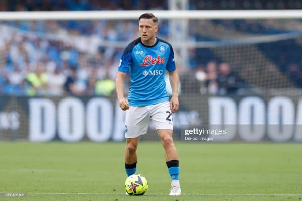 "Наполи" ярим ҳимоячисига "Ал-Аҳли" қизиқиш билдирмоқда