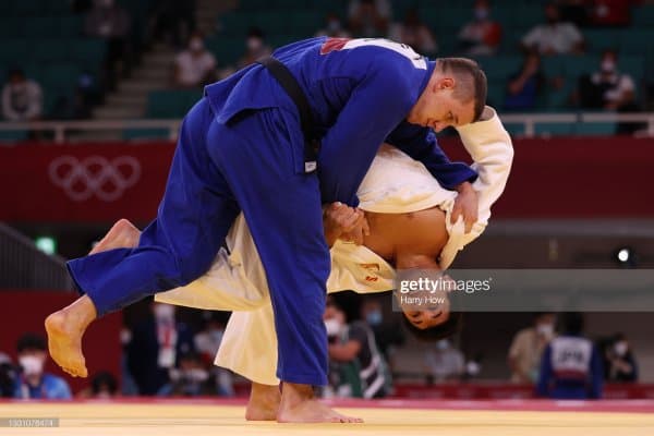 Токио-2020. Бобонов Ўзбекистонга навбатдаги медални тақдим этган жангдан фотогалерея