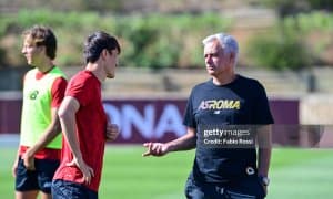 Расман! "Рома" Жозе Моуриньони истеъфога чиқарди