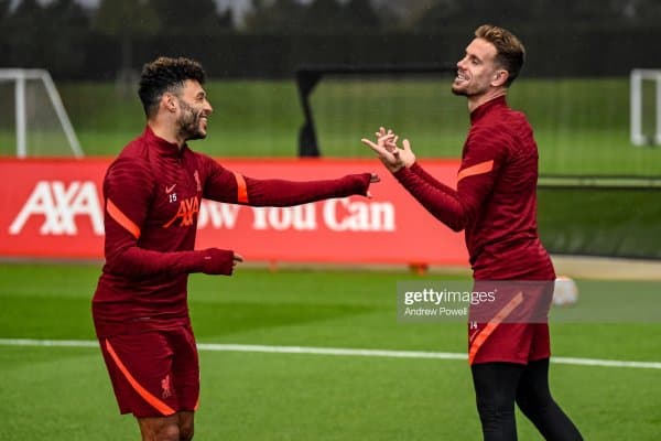 "Астон Вилла" англиялик ярим ҳимоячи билан шартнома имзоламоқчи