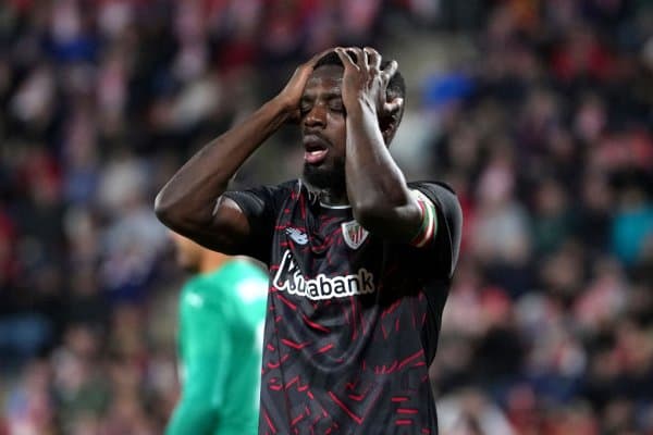 Машҳур ҳужумчи икки йил товонидаги шиша синиғи билан футбол ўйнаб юрган экан