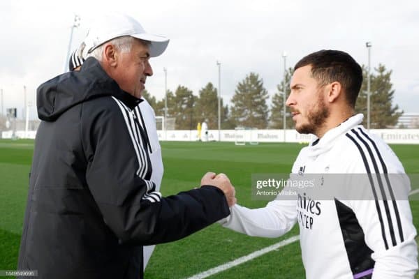 Азар: "Мен Анчелоттини хурмат қиламан, лекин бир-биримиз билан гаплашмаймиз"