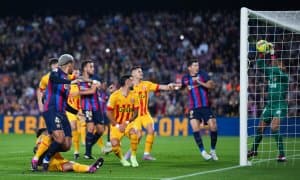 “Барса” ўзидан кучли рақибнинг беш футболчисини олиб қўймоқчи