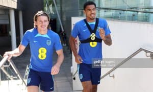 "Челси" ҳимоячиси билан шартомани узайтирмоқчи