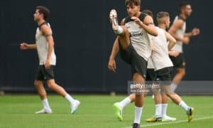 "Порту" "Барселона" ярим ҳимоячисини ижарага олишга яқин турибди