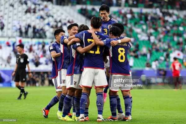 Осиё кубоги. 6 та гол урилган ўйинда Япония ишончли тарзда ғалаба қозонди