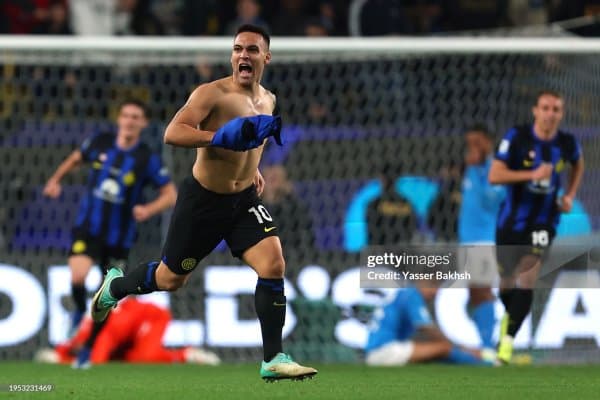 Италия суперкубоги. "Интер" сўнгги дақиқаларда гол уриб, "Наполи"ни мағлуб қилди ва турнир ғолибига айланди