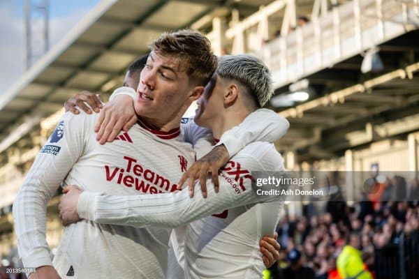 АПЛ. "Манчестер Юнайтед" қийин ғалабани қўлга киритди