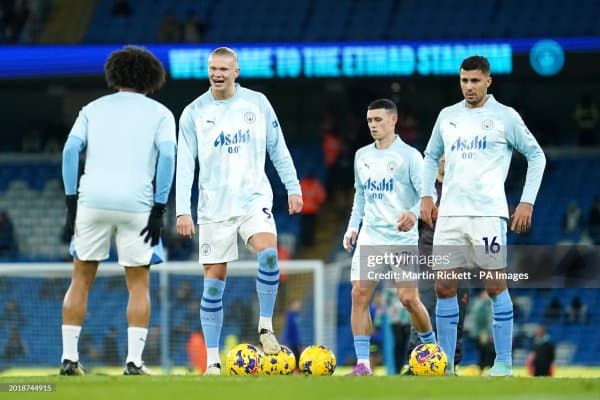 "Манчестер Сити" бу футболчини клубда қолдириш учун унинг маошини кўпайтирмоқчи