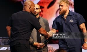 Майк Тайсон ва Жейк Пол "face to face" маросимида қатнашди