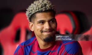 Араухо: "Мен "Барса"га кўп вақт давомида ёрдам бераман"