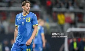 Ҳусановга қизиқиш билдирган ПСЖ украиналик ҳимоячи вариантини хам кўриб чиқмоқда