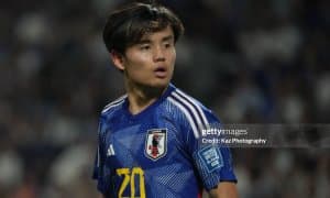 "Тоттенхэм" япониялик футболчини ўз сафига қўшиб олмоқчи