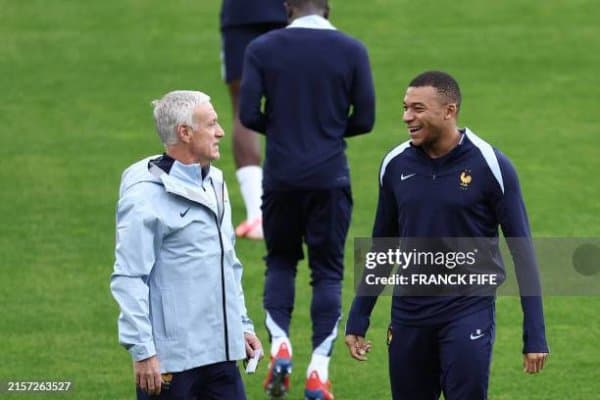 Дешам бу борада биринчи бўлиши мумкин 