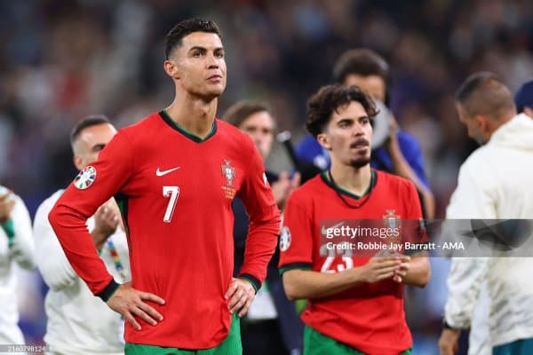 Лига 1 Роналдуни мот қилди