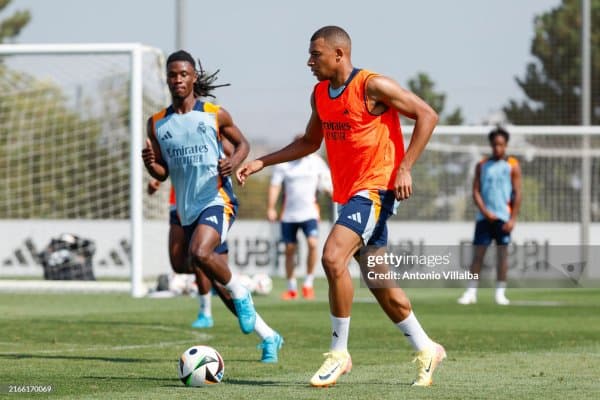 Камавинга: "Мбаппе жуда камтарин футболчи"