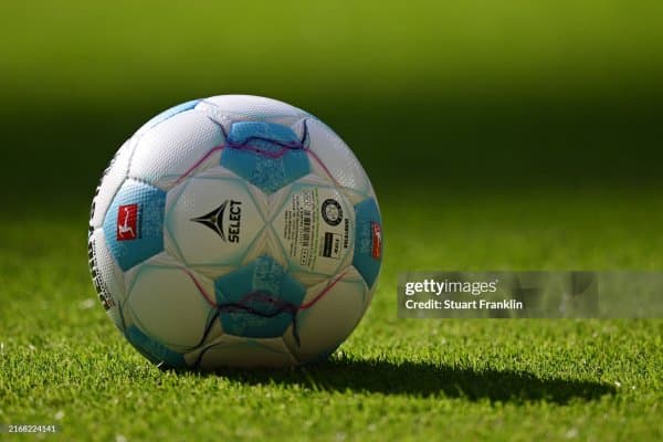 Бундеслига. "Боруссия Дортмунд" - "Айнтрахт". Асосий таркиблар маълум