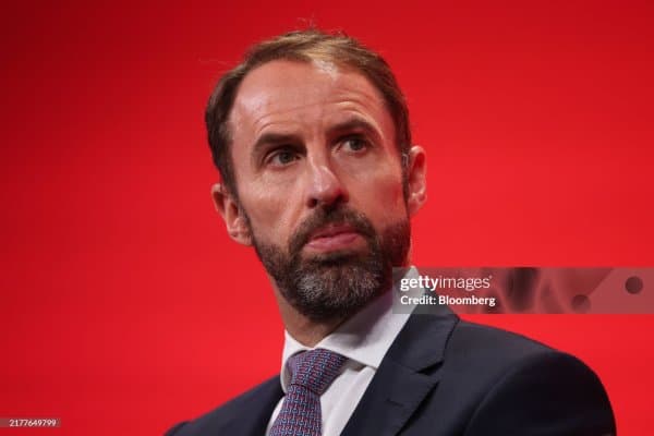 Саутгейт АПЛ клубини бошқариши мумкин!