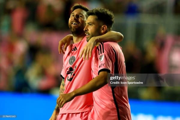 Альба: "Месси бу рўйхатга қайтади"