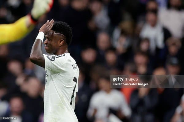 "Олтин тўп" топшириш маросимига эрта кетиб қолган Винисиус