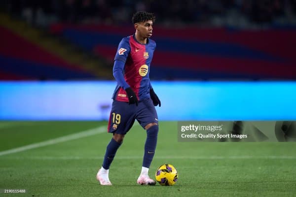 "Барселона" мухлислари Ламин Ямални жароҳатлаган футболчини кескин танқид қилишмоқда