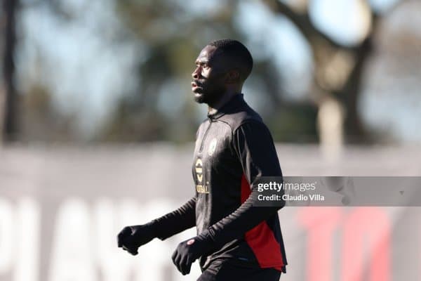 "Милан" Томори ўрнига Испаниядан ҳимоячи олиб келади