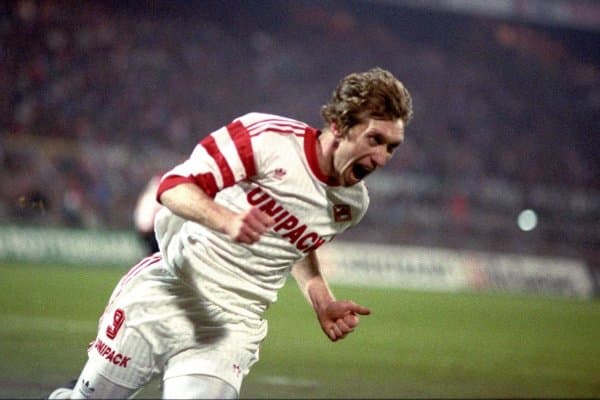 Собиқ “пахтакорчи” “Спартак”нинг камчилигини айтди