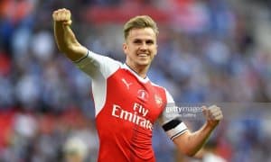 "Арсенал" ҳимоячиси "Вест Хэм"га ўтмоқда