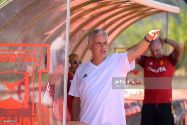 Моуриньо "Рома"га янги ҳужумчи топди