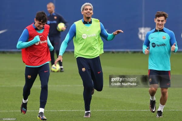 "Бавария" ҳимоя чизиғини "Барса" вакили билан кучайтирмоқчи