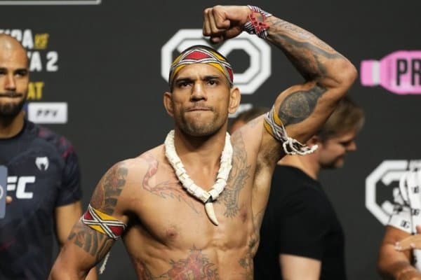 Алекс Перейра Магомед Анкалаевга "ответ" қилди